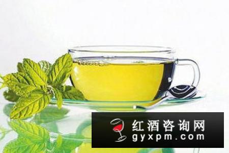 黑朗姆酒怎么喝？醇厚馥郁适合加冰、调酒