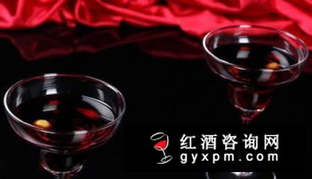 红酒这样喝才能促进睡眠！